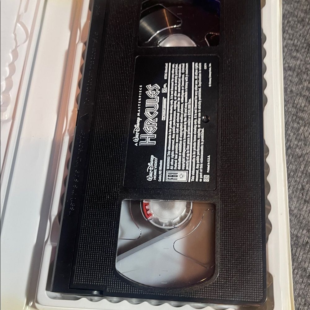 Disney VHS bundle - Picture 5 of 7